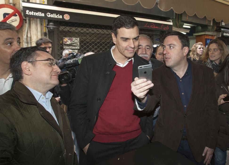 Baño de masas de Pedro Sánchez en A Coruña