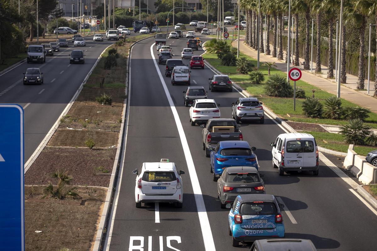 Carril Bus-VAO en la entrada a Palma