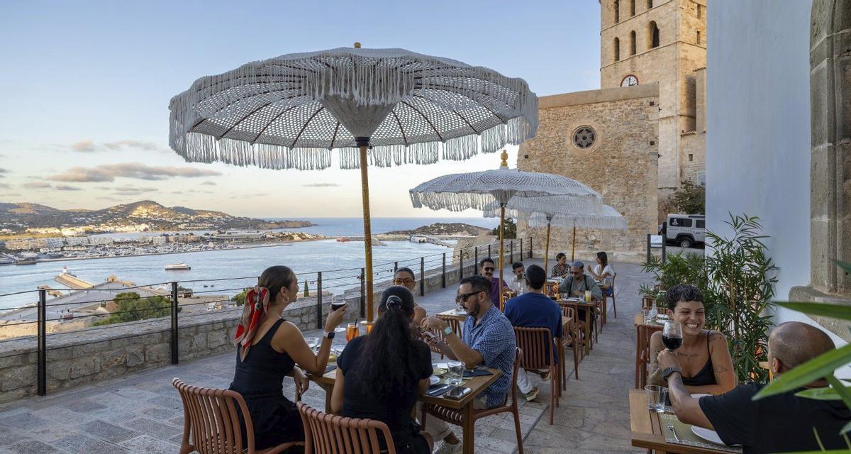 Las vistas desde la plaza de la Catedral son impresionantes. |