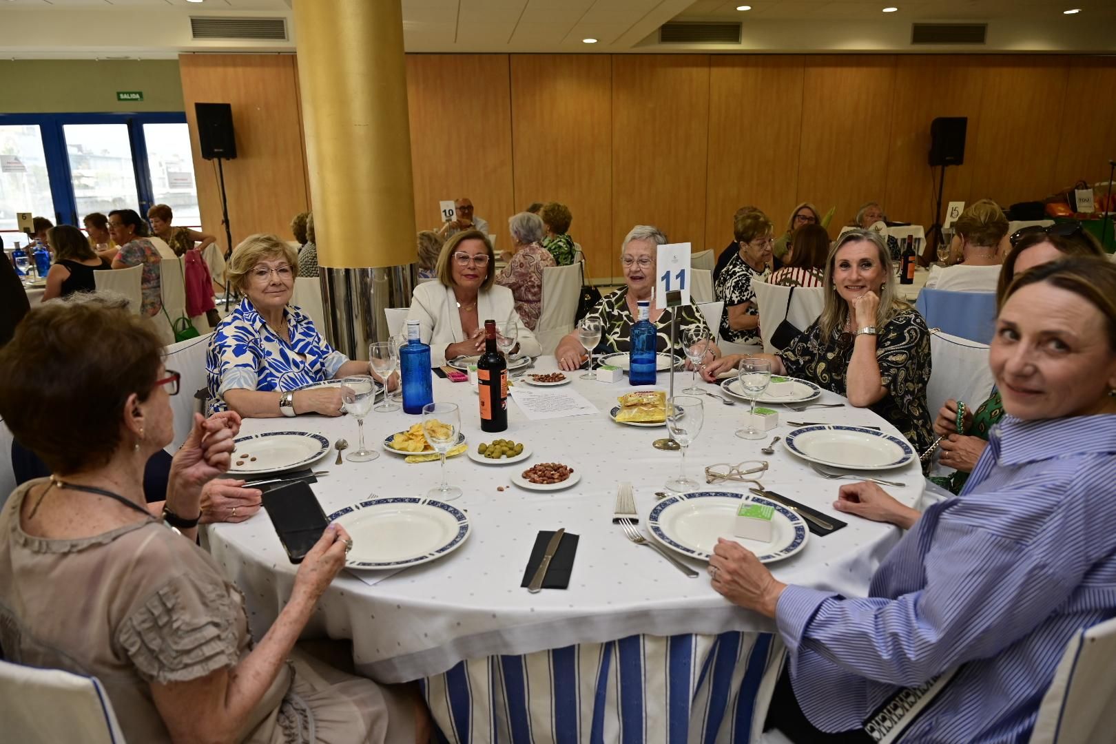 Gala solidaria a beneficio de la Asociación Conta el Cáncer en Castelló
