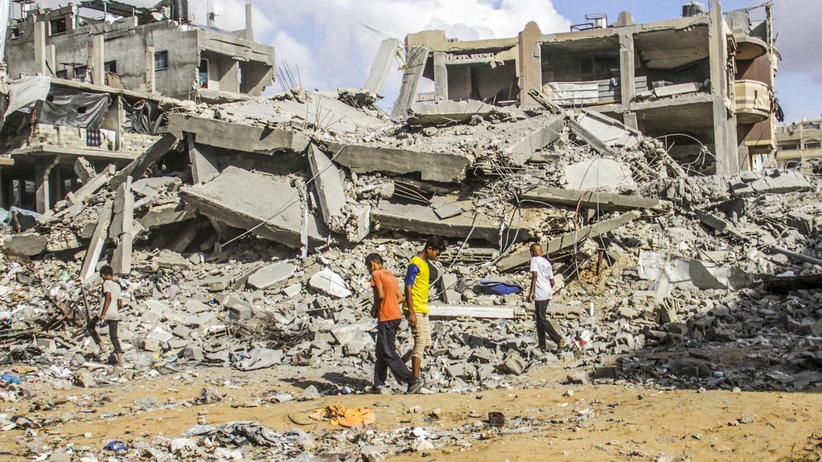 Archivo - Imagen de archivo de los escombros por los bombardeos de Israel en Gaza.