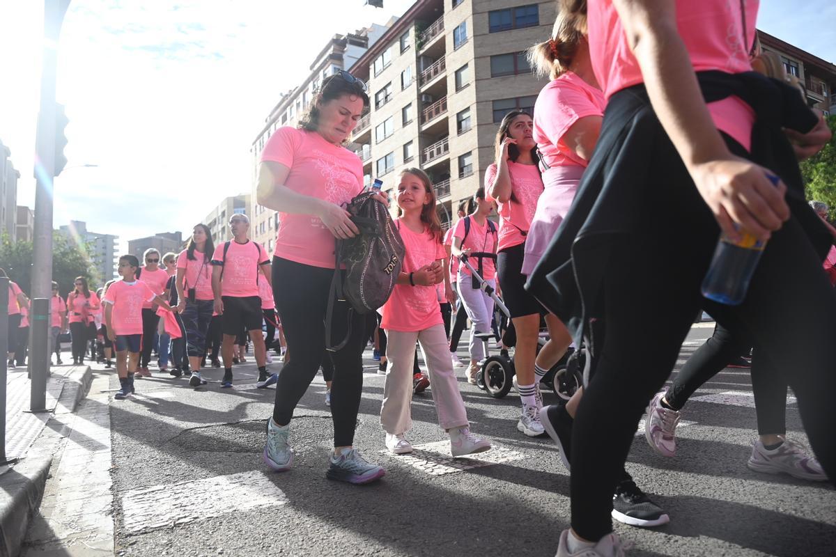 Así fue la marcha solidaria contra el cáncer de mama del 2024 - El ...