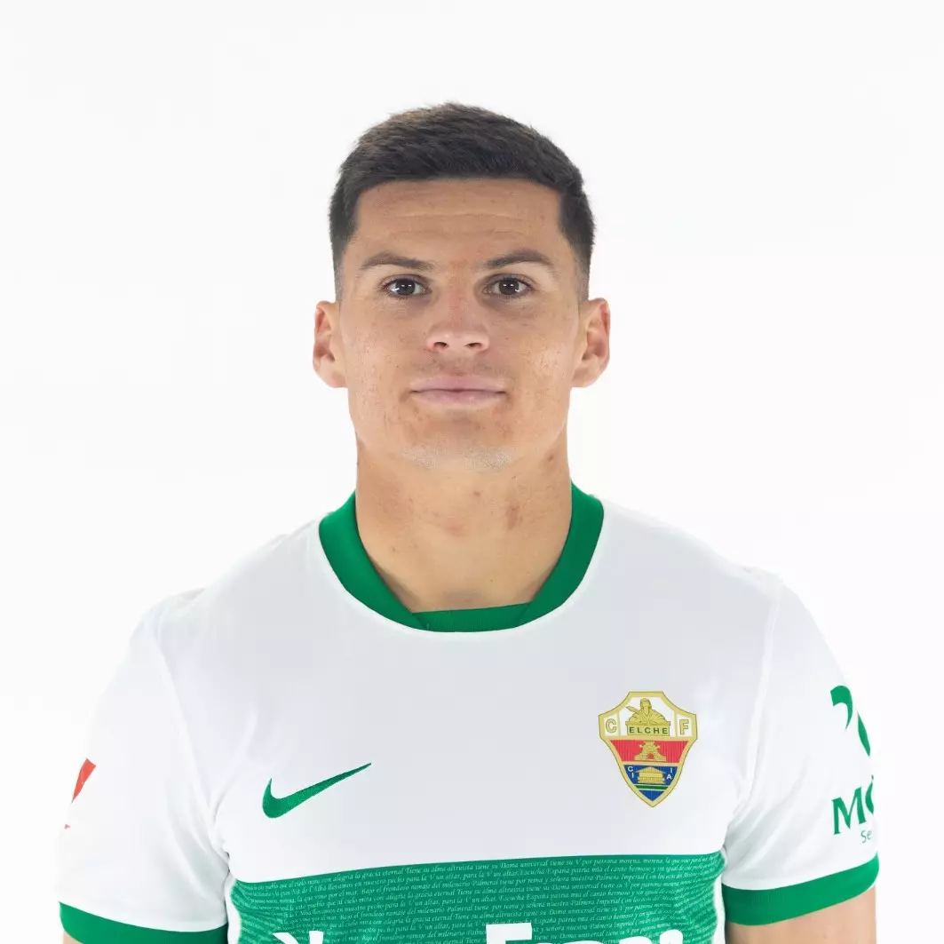 Lucas Cepeda, Centrocampista