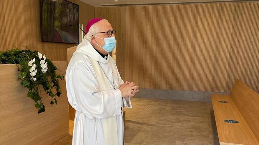 El Bisbe de Girona visita el Tanatori-Crematori Àltima Gironès