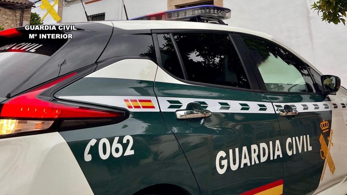 Un vehiculo de la Guardia Civil