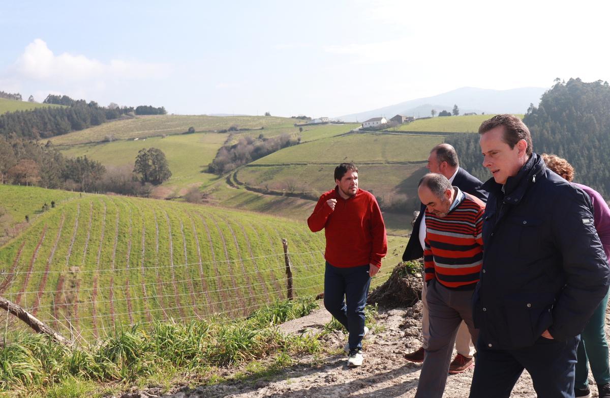 Marcelino Marcos visita Vegadeo