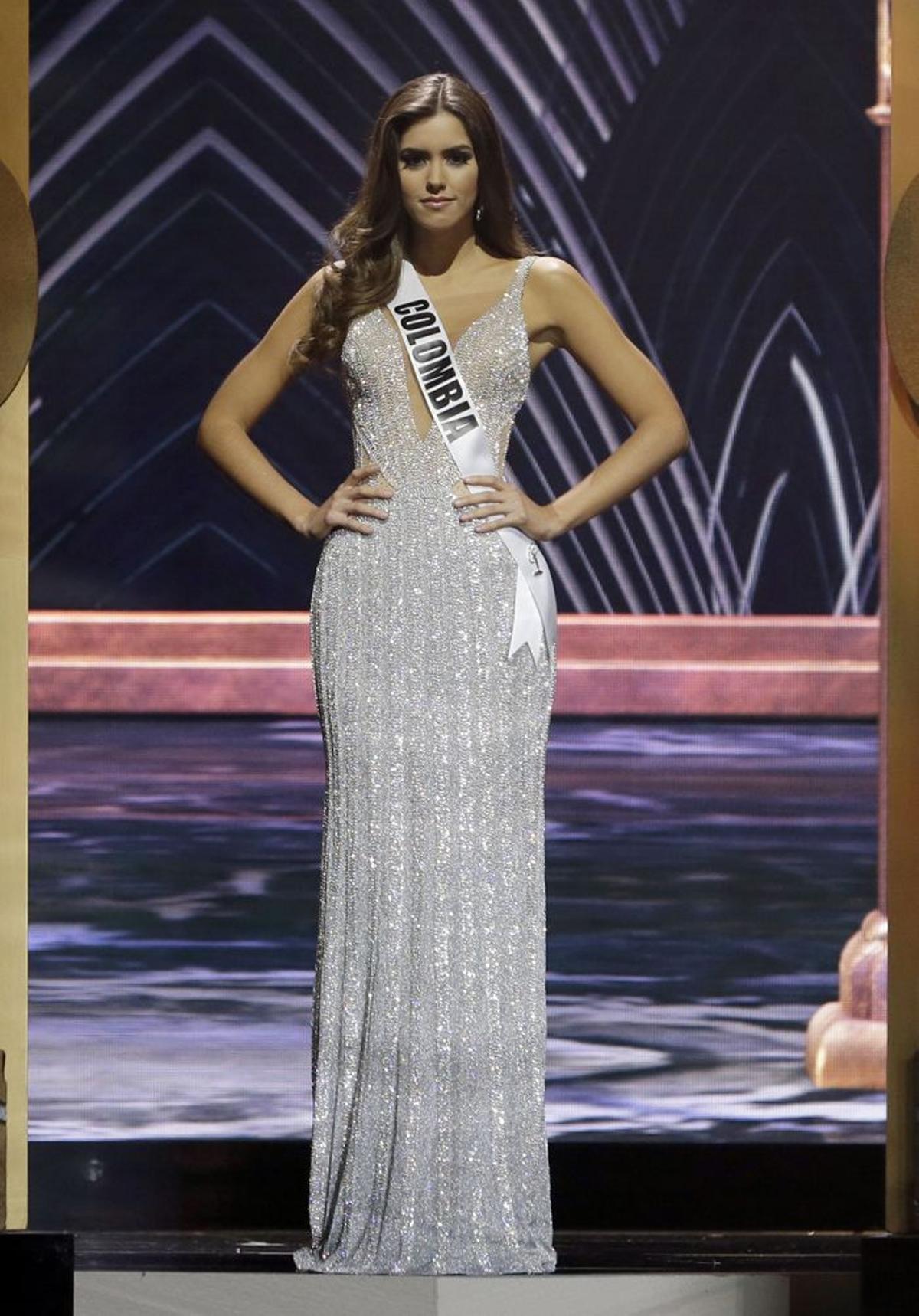 Miss Universo 2015: Paulina Vega con el vestido de gala