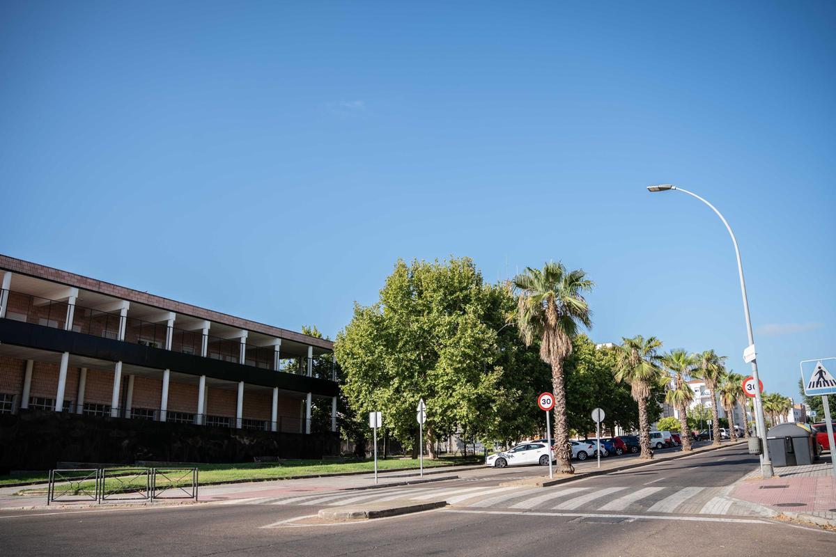 Uno de los cruces peatonales de Mérida que contará con nuevos puntos de luz para facilitar que los conductores detecten antes a los peatones.