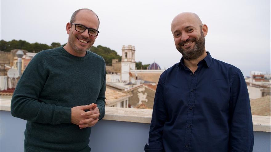 Óscar Mora, Vicente Botella y Javier López presentan sus obras en la Plaça del Llibre