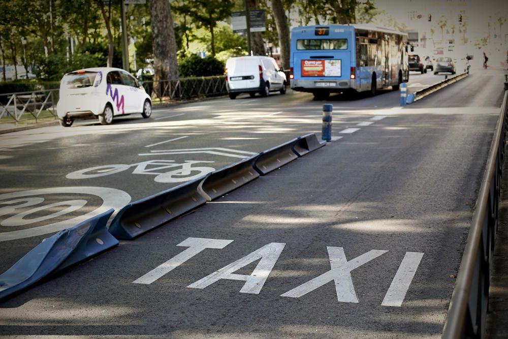Huelga de los taxis contra Uber y Cabify