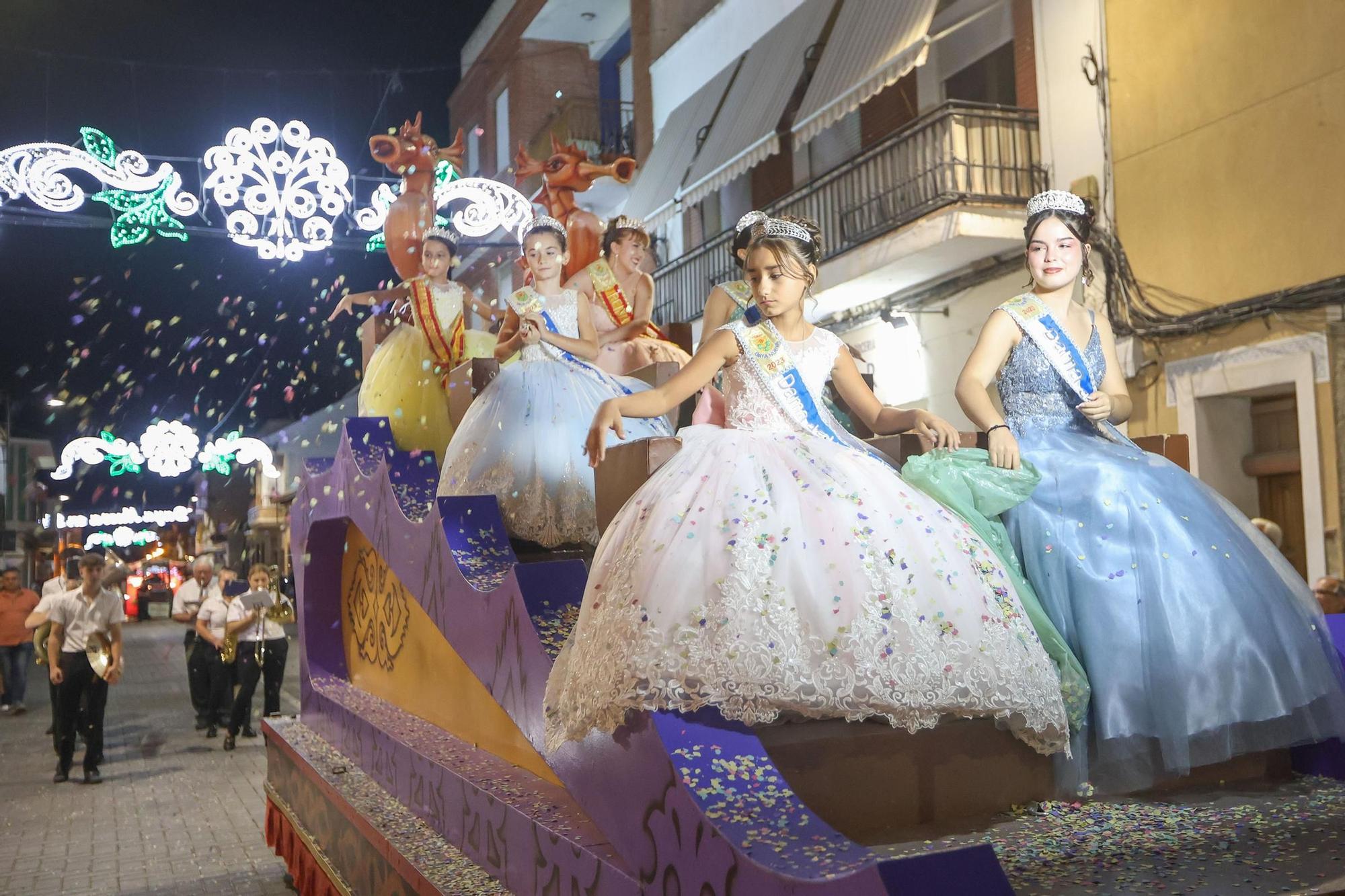 Desfile de Carrozas en Daya Nueva