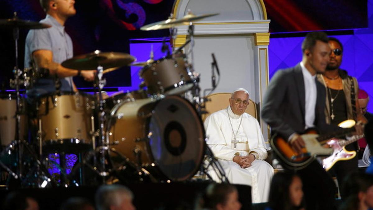 El Papa presencia la actuación del grupo The Fray en el Encuentro Mundial de las Familias celebrado en Filadelfia
