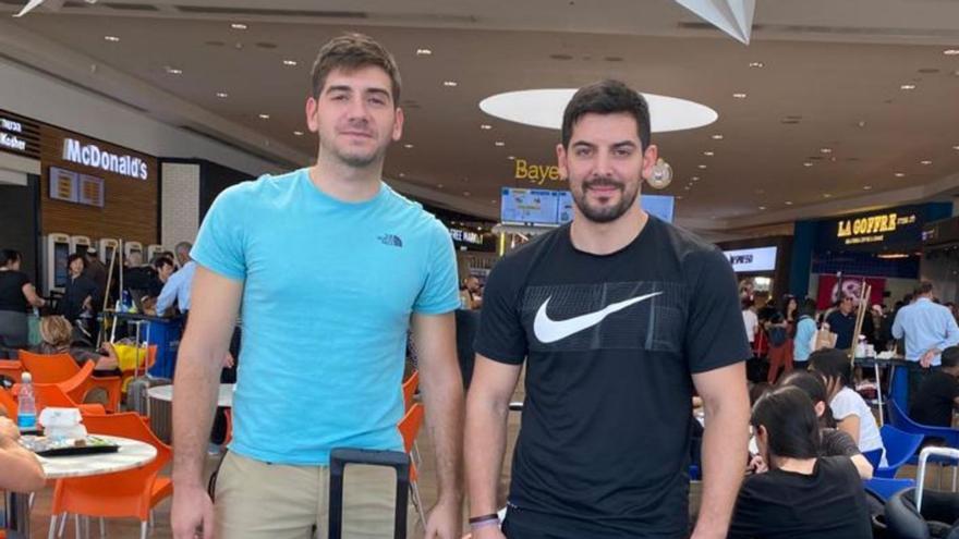 Javier Cal y Manuel López, a salvo de los bombardeos en Israel tras llegar con el baloncesto como pasaporte