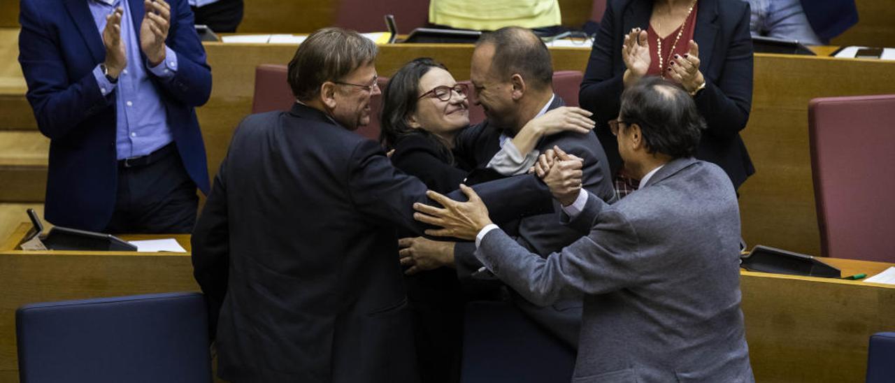 Ximo Puig, Mónica Oltra, Martínez Dalmau y Vicent Soler tras la aprobación del presupuesto.