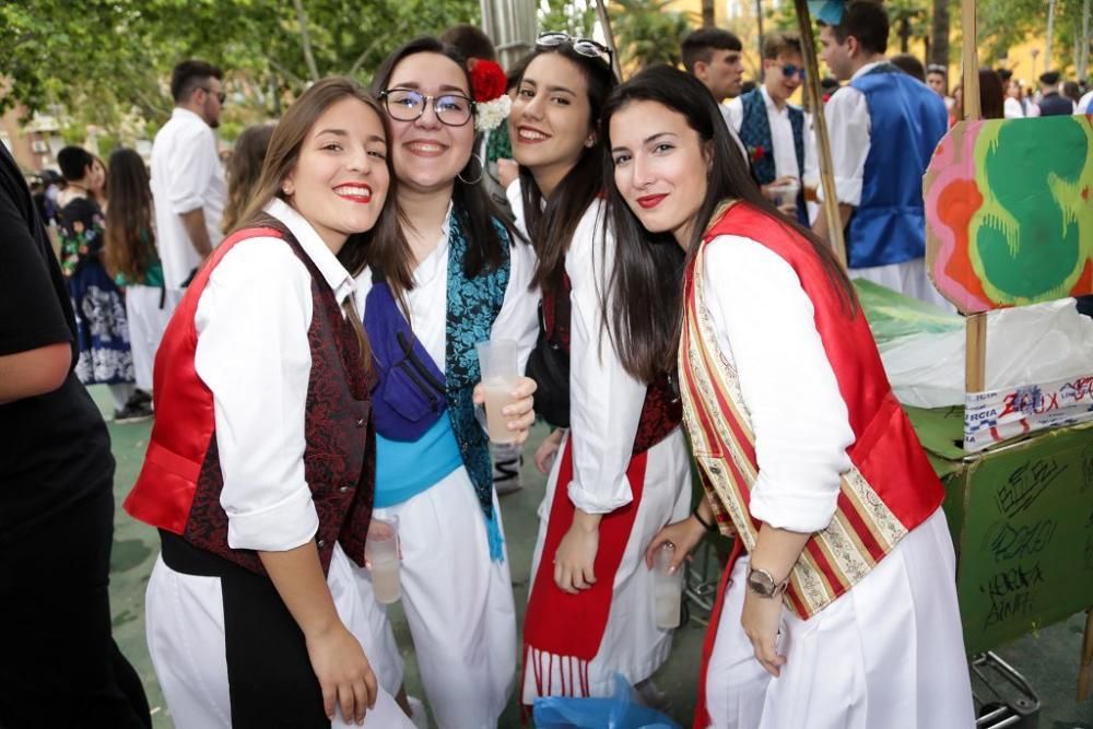 Ambiente en el Jardín de la Fama en el Bando de la Huerta