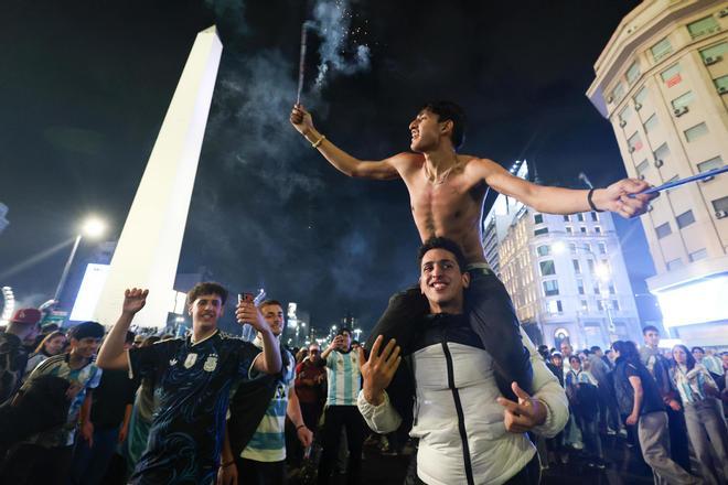Argentina y la fiesta por el fútbol que no quiere terminar