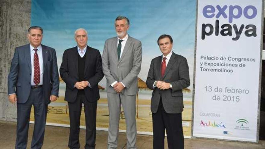 Manuel Villafaina, Luciano Alonso y Fernández España, ayer en Expoplaya.