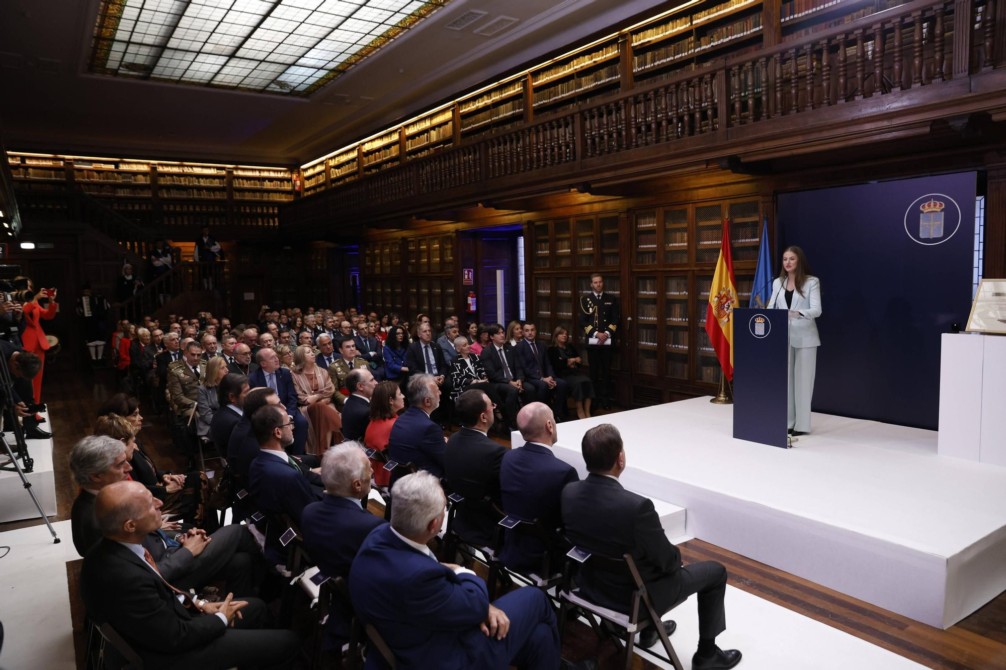 La Princesa Leonor recibe la Medalla de Asturias y el título de Alcaldesa Honoraria de Oviedo.