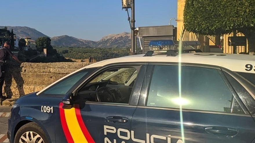 Vehículo de la Policía Nacional en Ronda