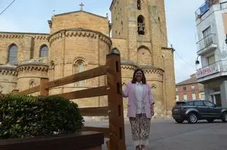 Beatriz Asensio, alcaldesa de Benavente: "El Toro no ha surgido de la nada, hay una base histórica para estas fiestas"