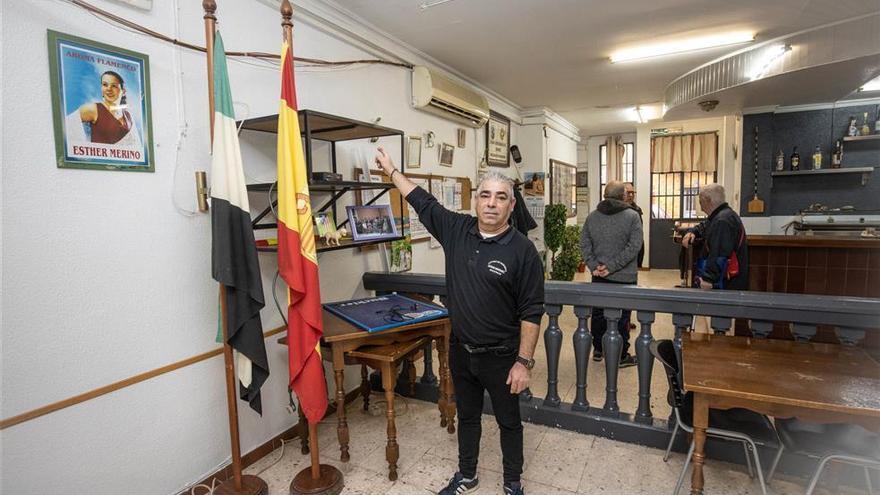 Tres detenidos por el robo del centro de mayores de la barriada Antonio Domínguez de Badajoz
