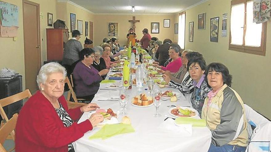 La asociación de viudas celebra su día con una jornada de convivencia