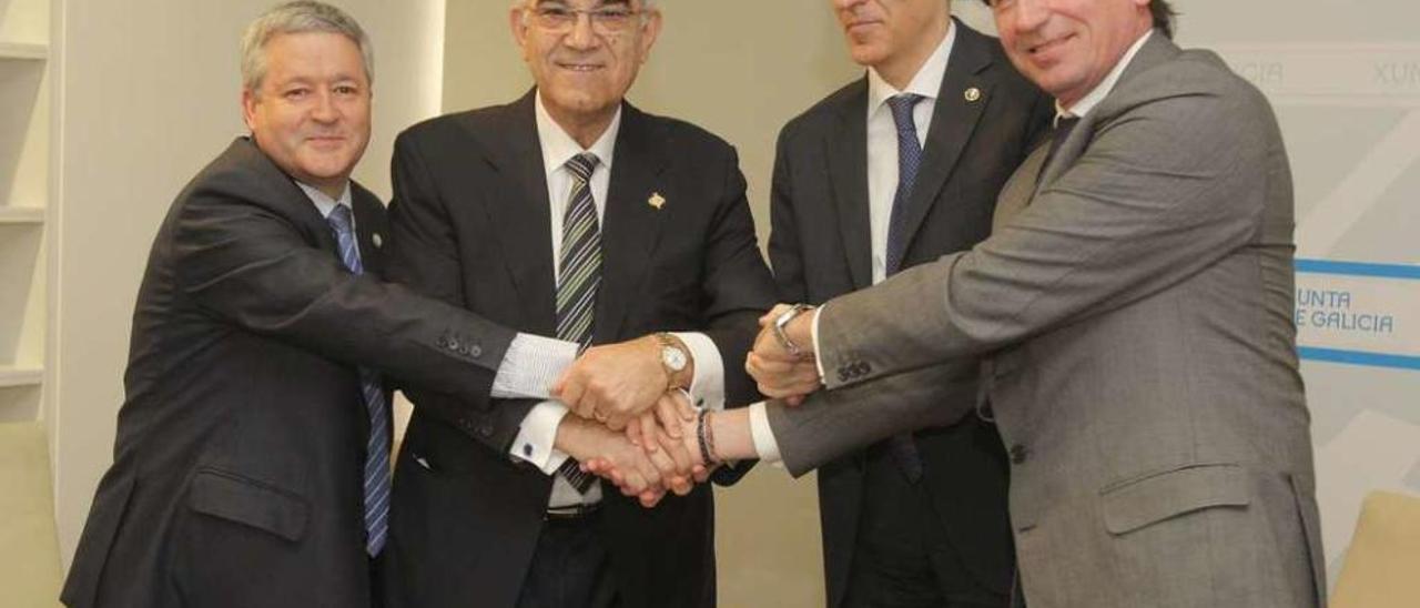 Los presidentes de las tres cámaras junto al conselleiro de Industria cuando se anunció la fusión. // X. A.