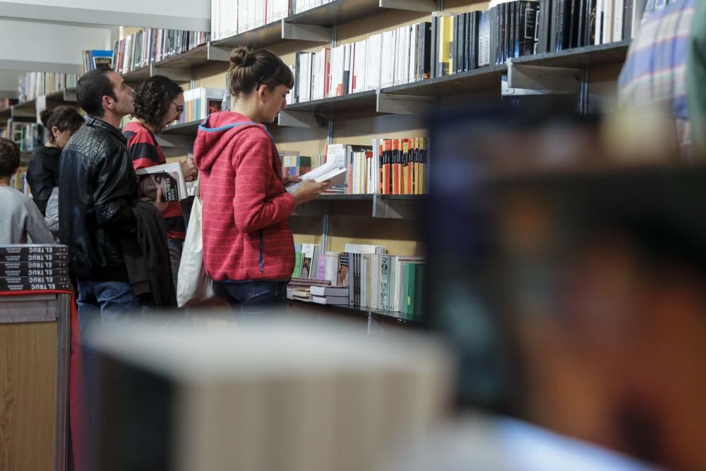 La Setmana del Llibre en Català clama por la “libertad de los presos políticos”