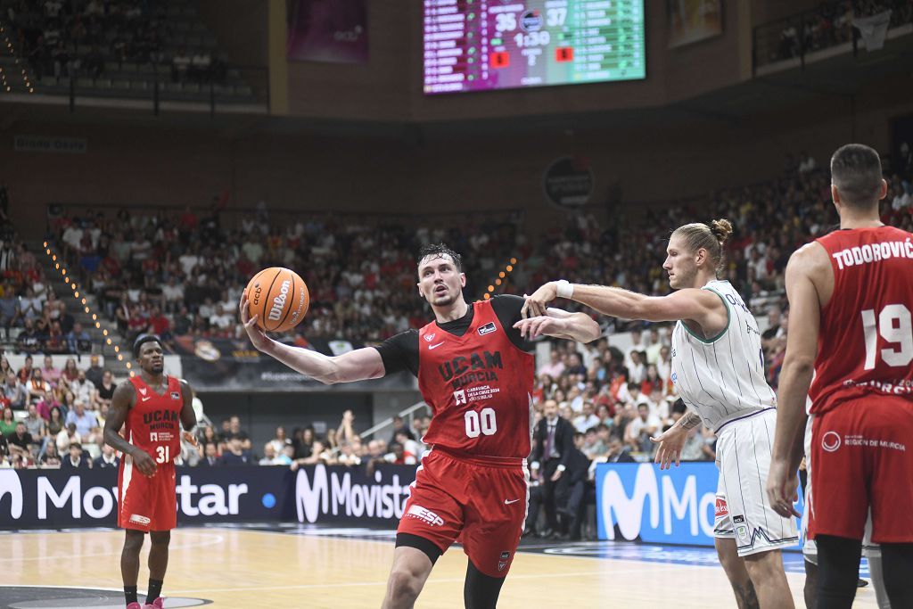 Todas las imágenes de la semifinal de la Supecopa entre el UCAM Murcia y el Unicaja