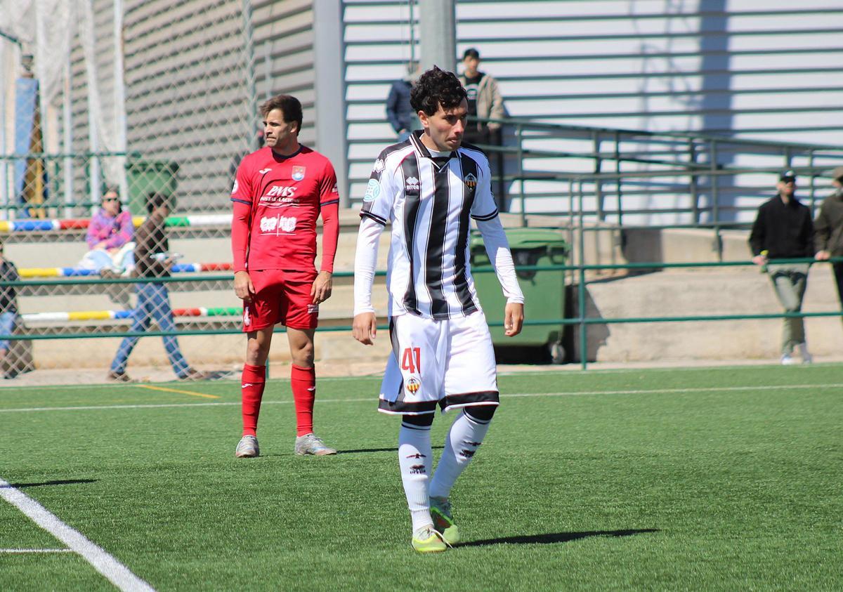El joven extremo zurdo madrileño Alejandro Anes (juvenil) debutó con el filial albinegro.