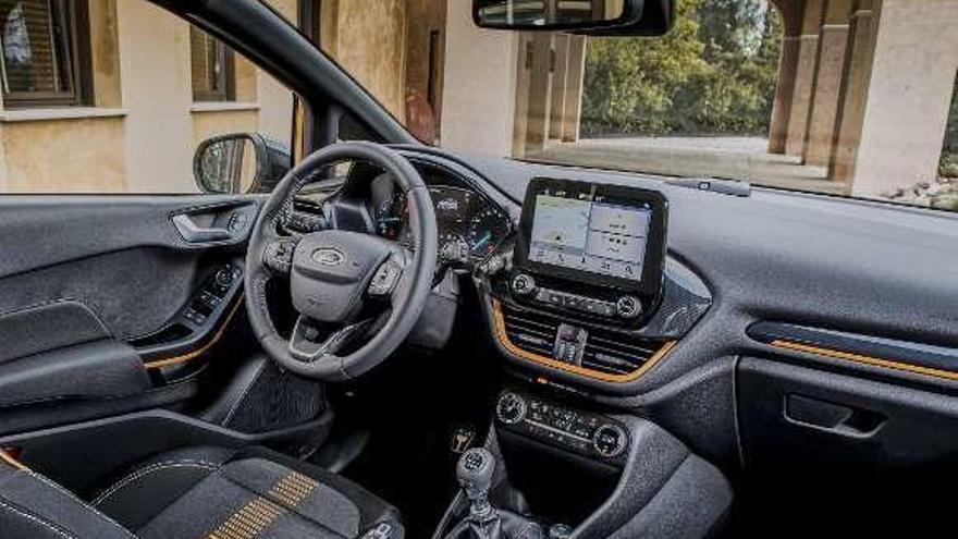 Interior del Ford Fiesta Active.