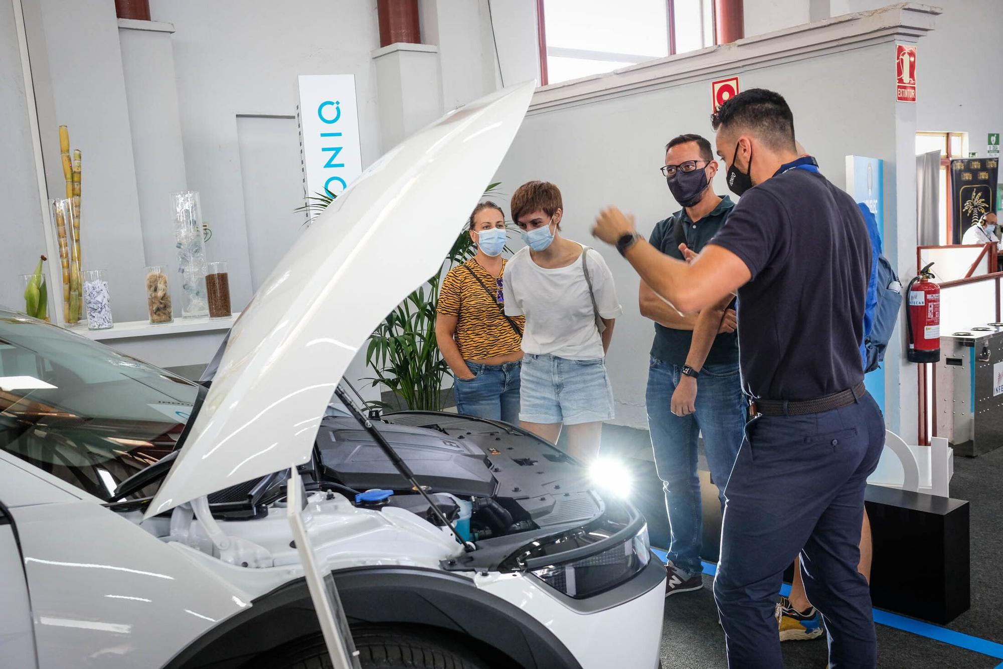 Feria del coche eléctrico en Infecar