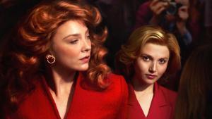 Natalie Dormer y Mia McKenna-Bruce, en The Lady