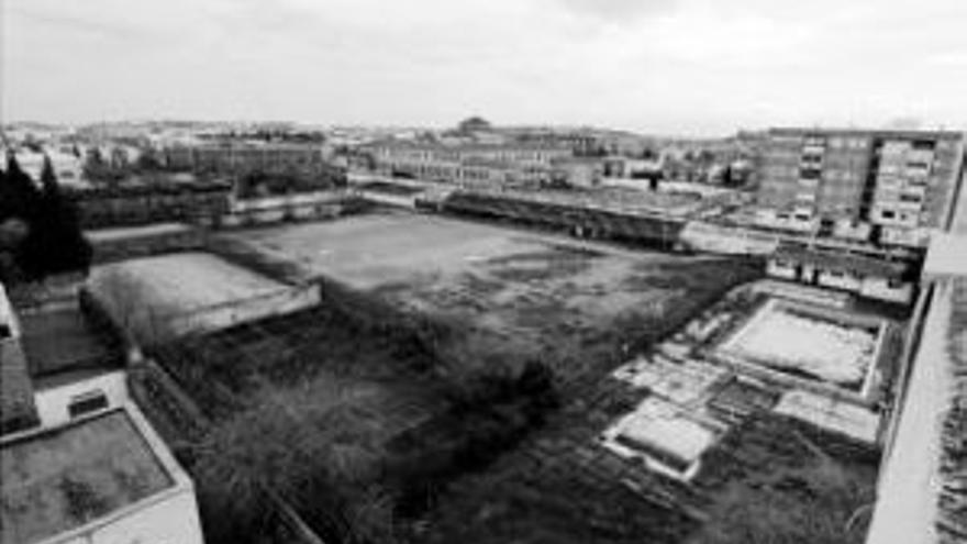 Una empresa gallega propone un centro deportivo con piscina y párking en Stadium de Badajoz