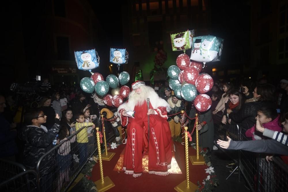 Así ha llegado Papa Noel a Murcia