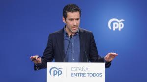 Génova afirma que «no mira pel retrovisor» en l’aniversari de la caiguda de Casado