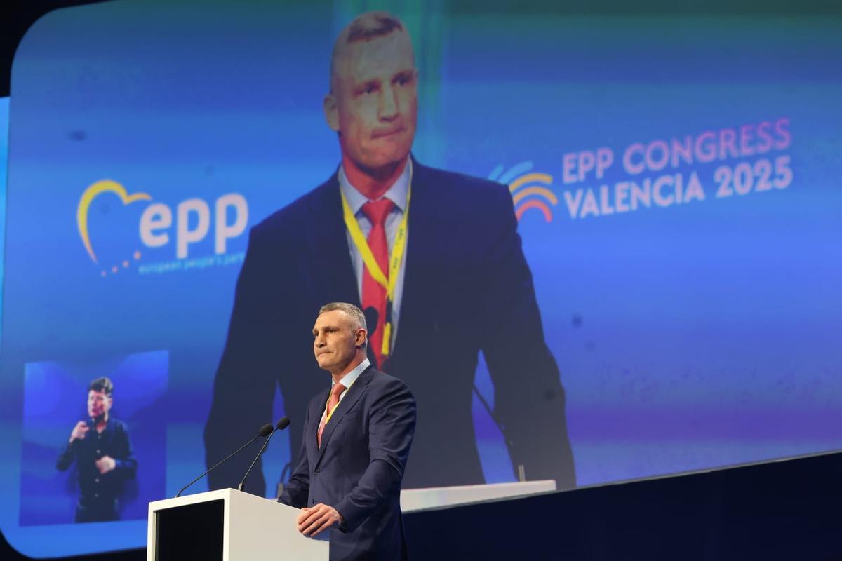 La primera jornada del congreso del PPE en València, en imágenes