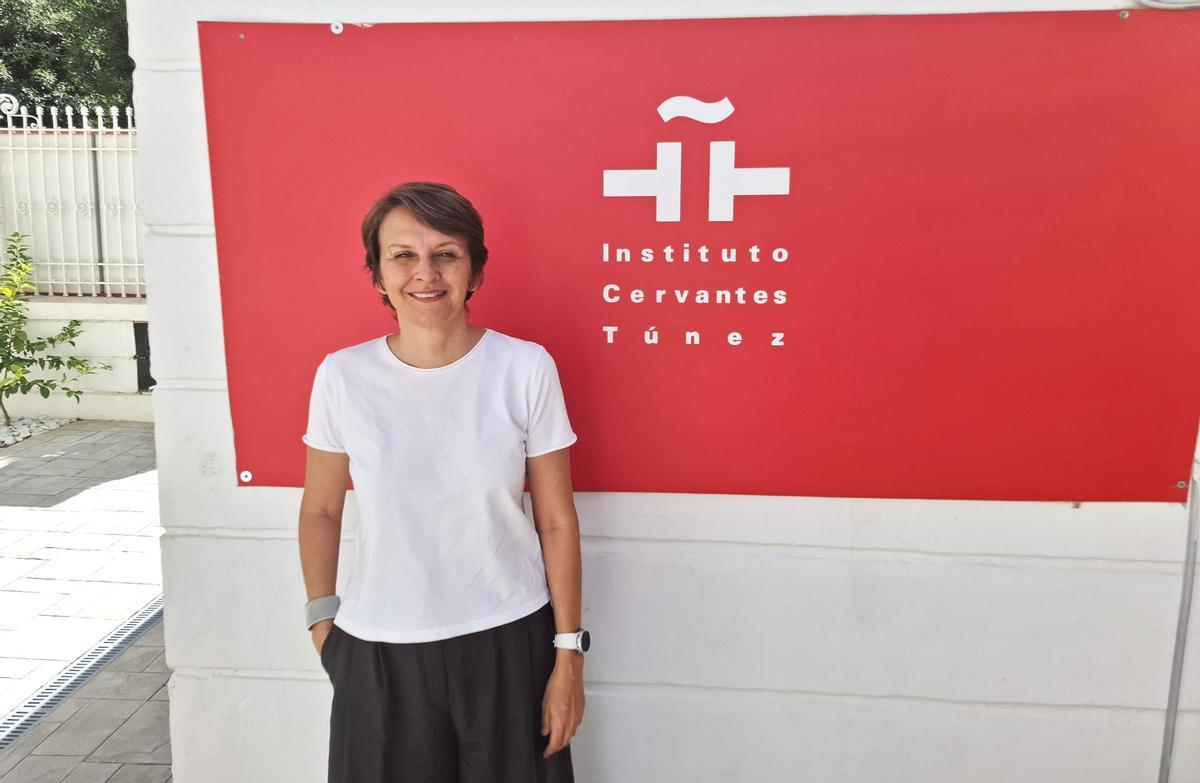 La viguesa Marina Alonso, en la sede del Instituto Cervantes en Túnez