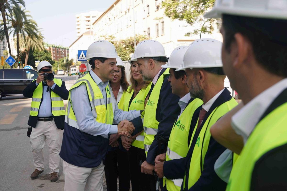 El presidente de la Junta de Andalucía, Juanma Moreno, preside el acto de inicio de obras de la línea 2 del metro de Málaga al Hospital Civil, en el tramo Hilera-Eugenio Gross