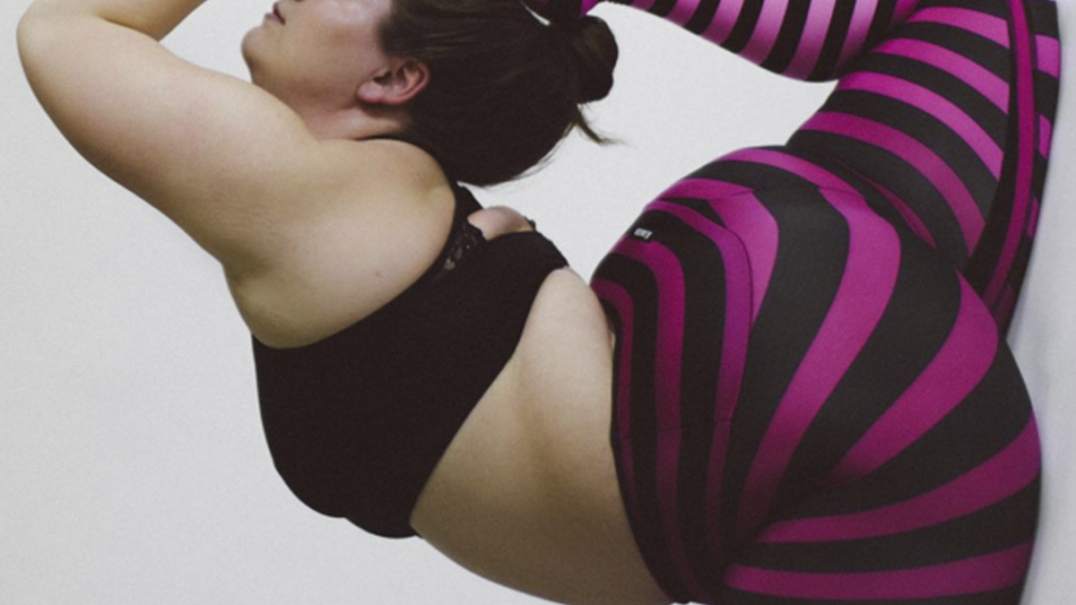 Dana Falsetti, la yogui curvy