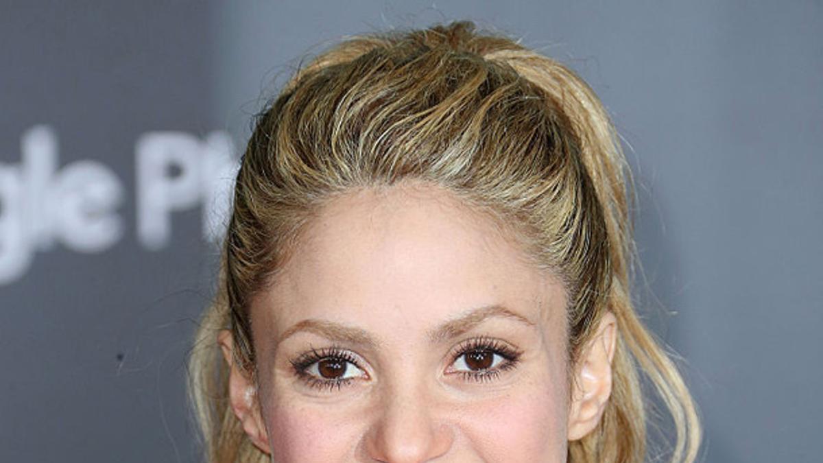 Las raíces del pelo de Shakira desatan una gran polémica