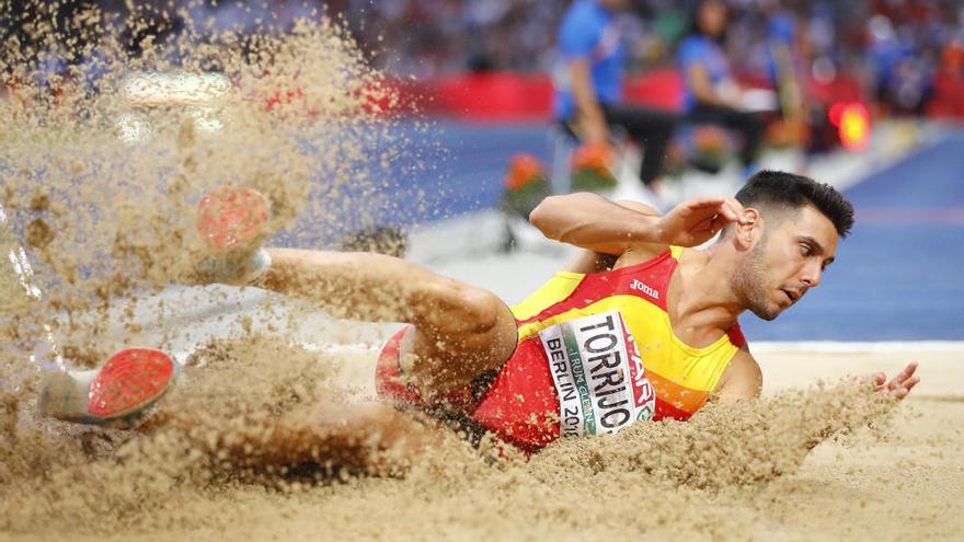 Pablo Torrijos gana el triple de Boston con un salto de 16,75