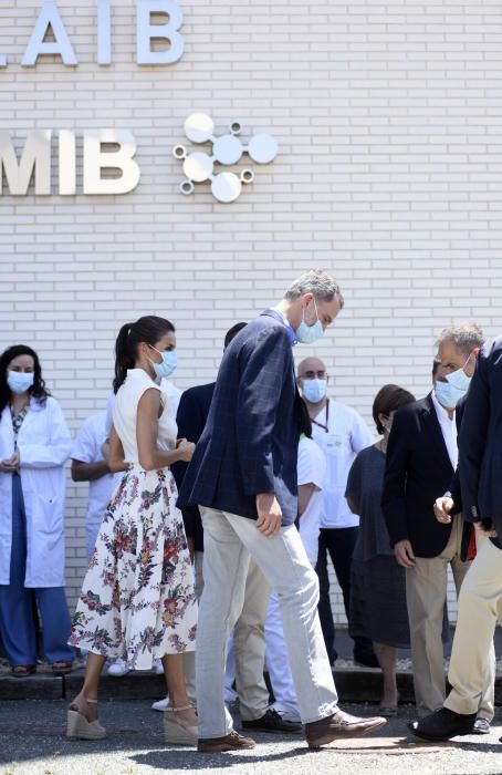 Visita del rey Felipe VI y la reina Letizia al IMIB en Murcia