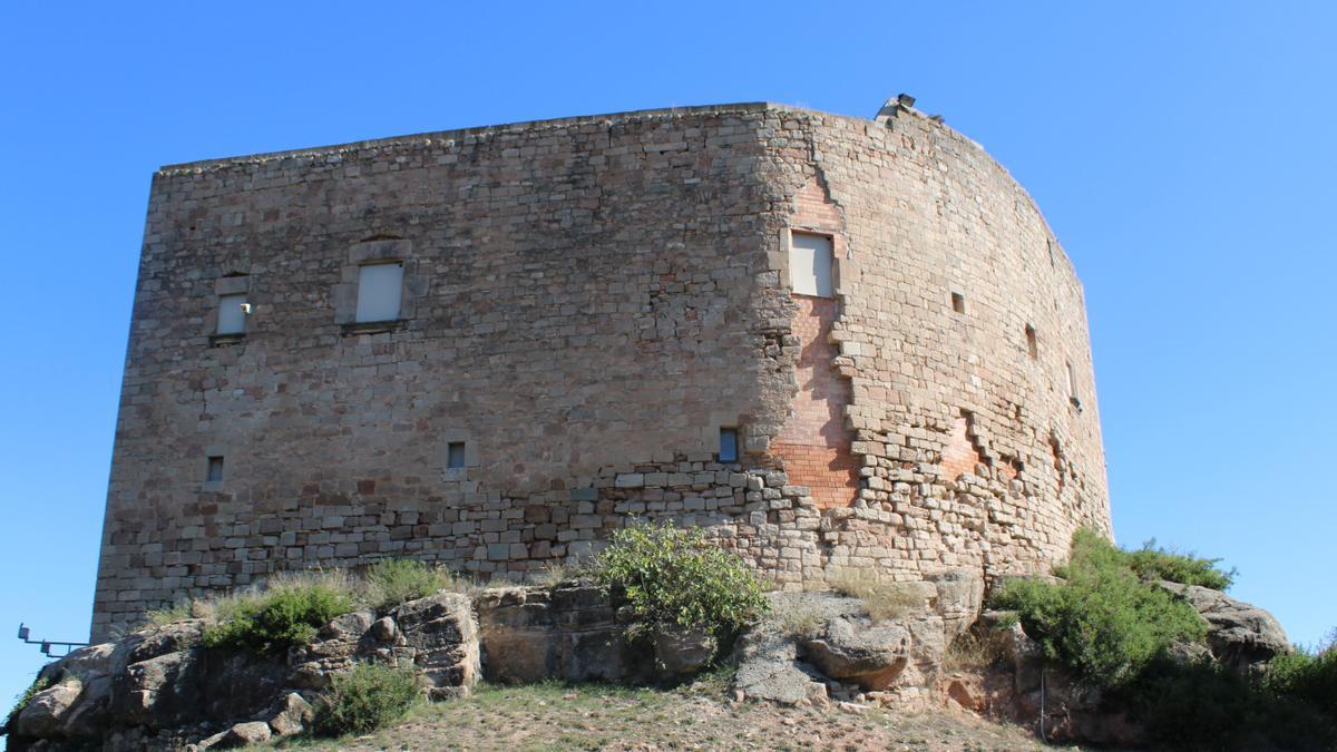Cel ben serè al castell de Castellar.