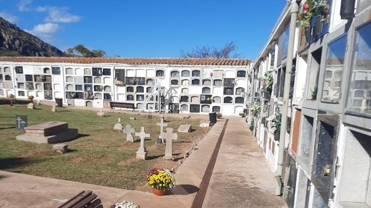 El cementerio amplia su horario de visita hasta el 1 de noviembre inclusive.