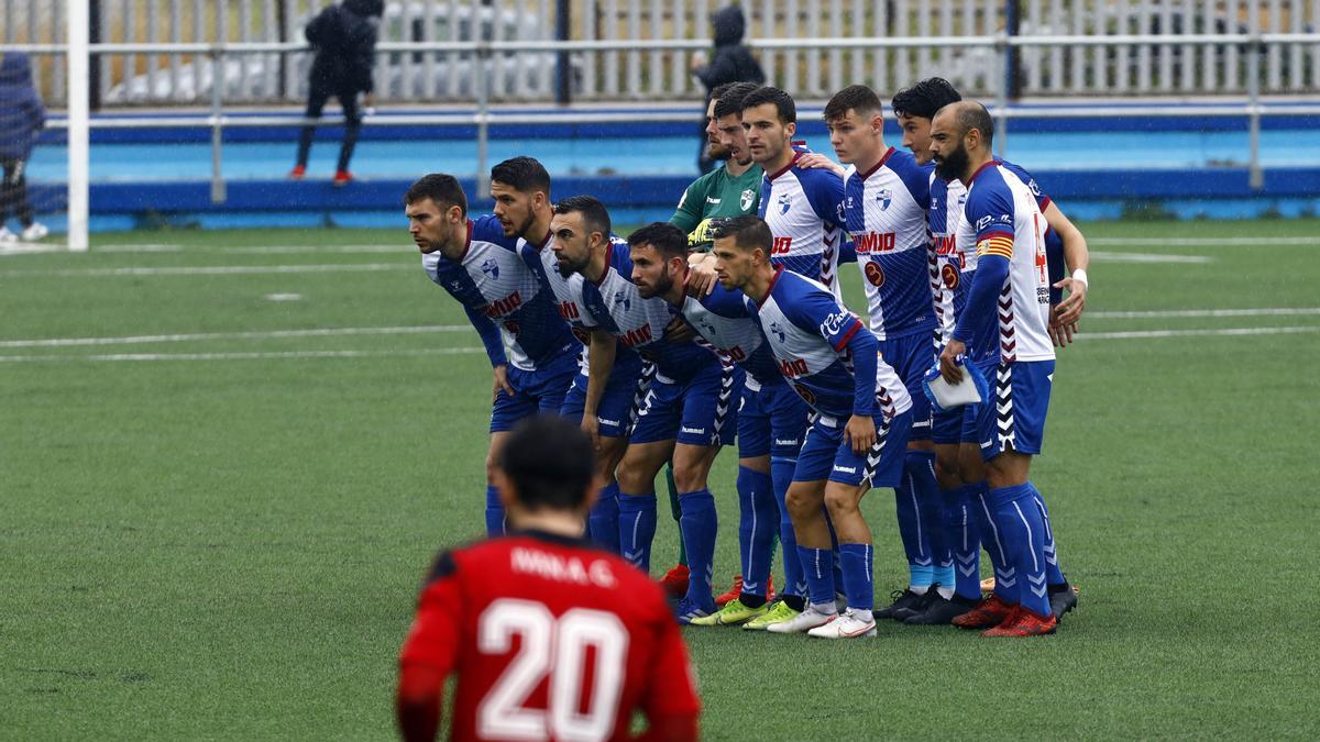 Once del CD Ebro durante uno de los partidos disputados esta temporada en La Almozara.