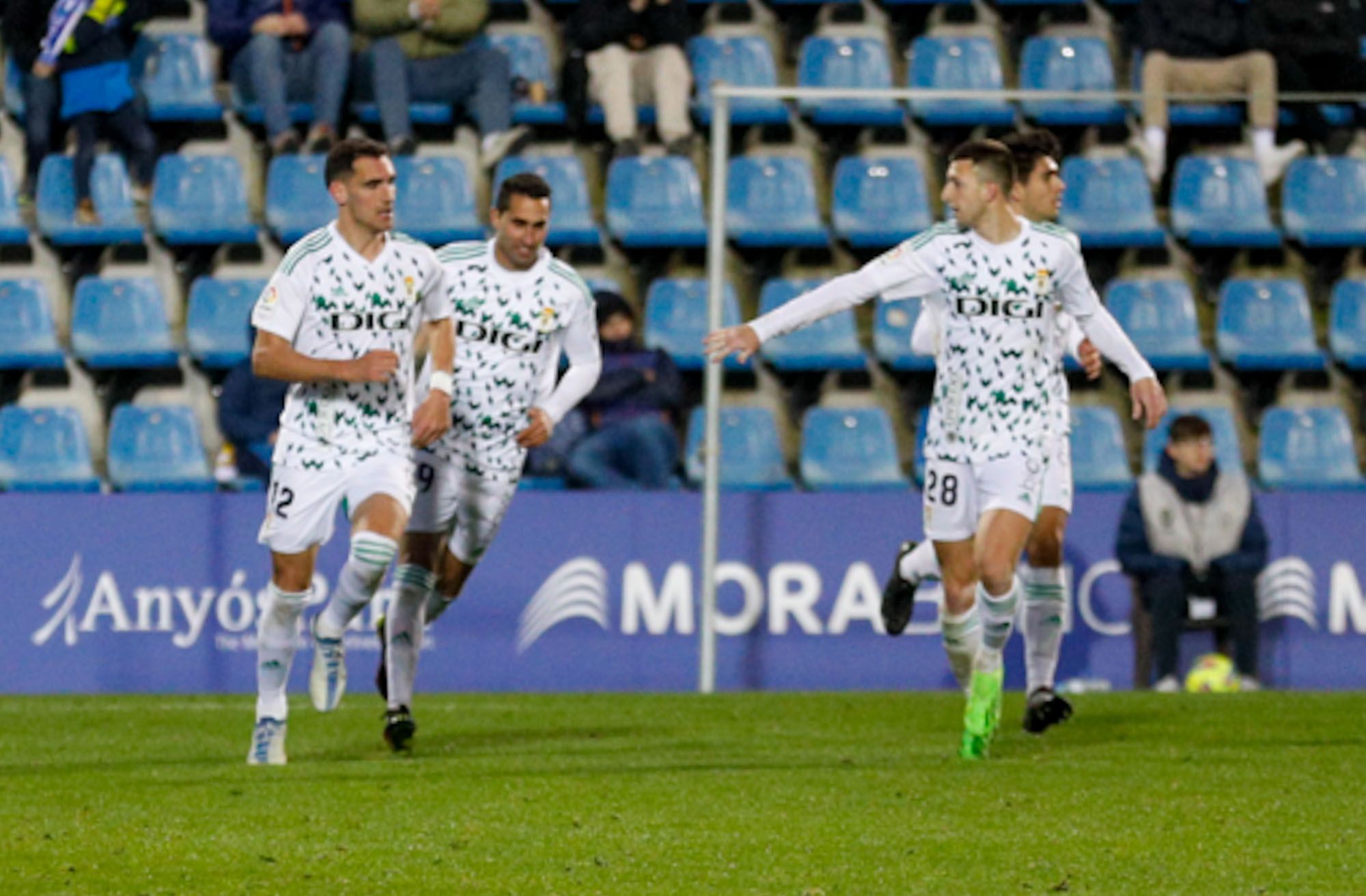 EN IMÁGENES, El partido entre el Andorra y el Real Oviedo