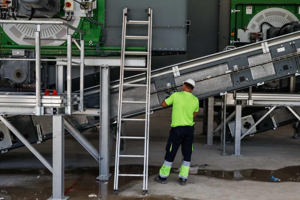 Ibiza, a punto de estrenar su planta de triaje para separar residuos