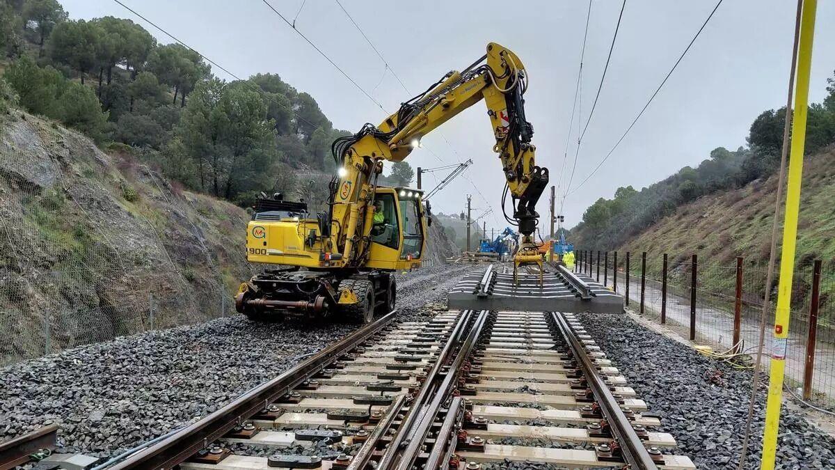 Trabajos de Adif en la zona del accidente de Adamuz.