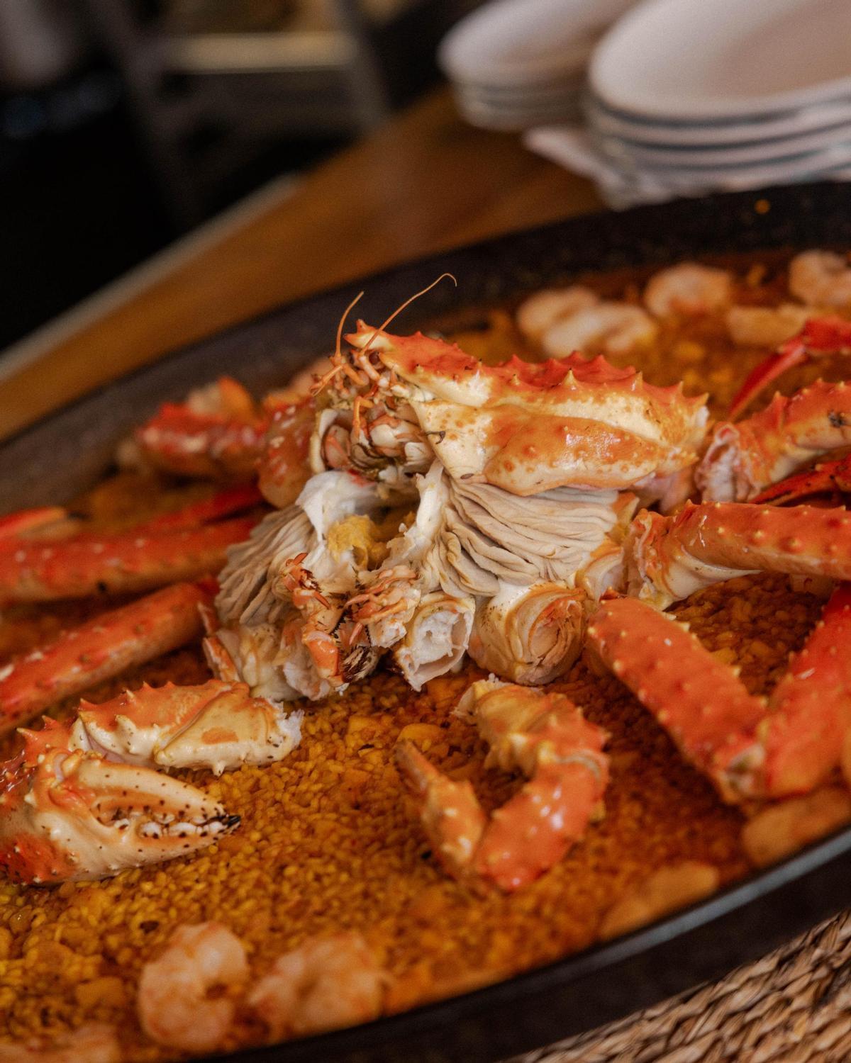 El estilo mediterráneo está muy presente en la cocina de Beso Beach Ibiza.